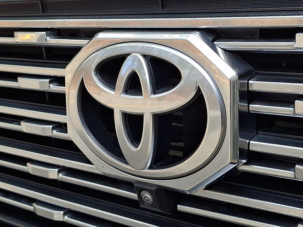 Thumbnail: 2024 Toyota Tacoma - 30