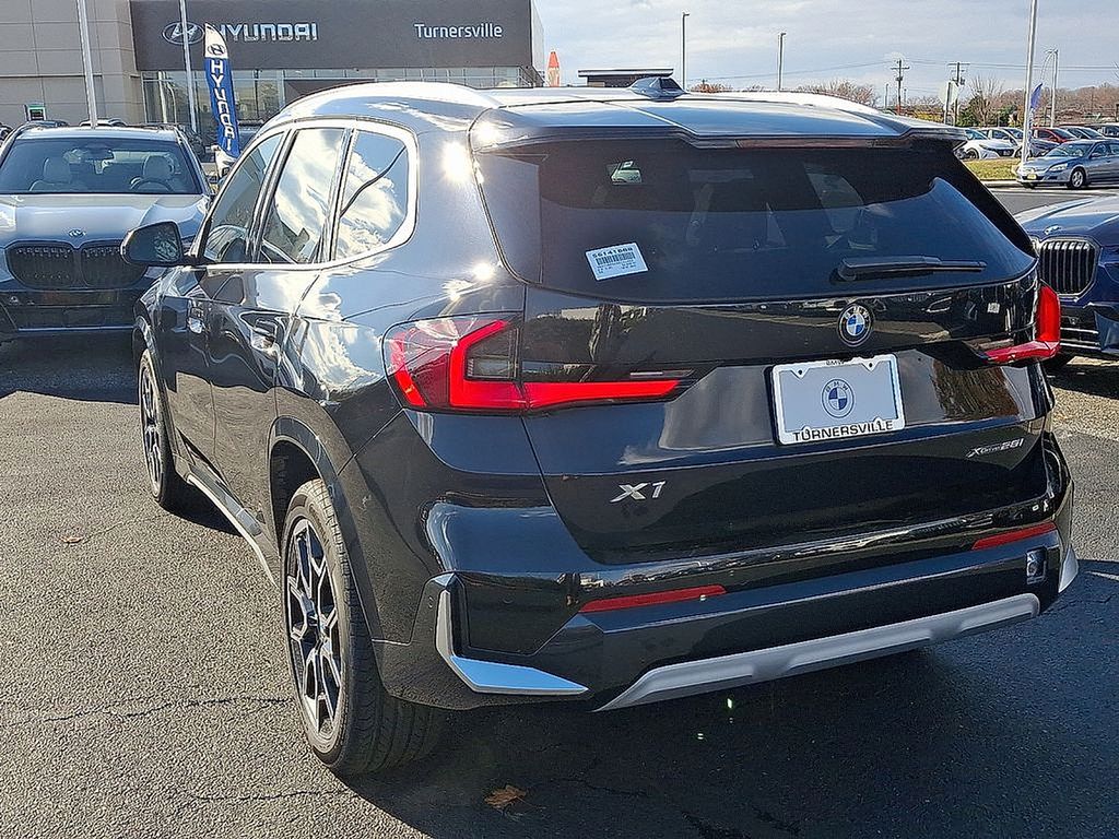 Thumbnail: 2025 BMW X1 - 3