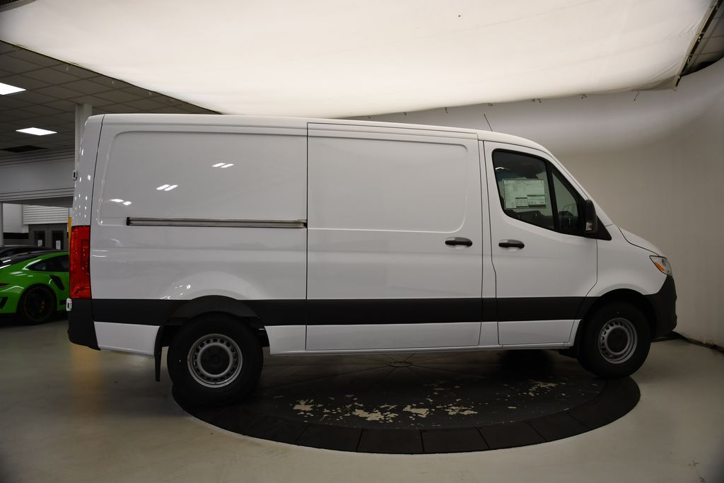 2025 Mercedes-Benz Sprinter 2500 5