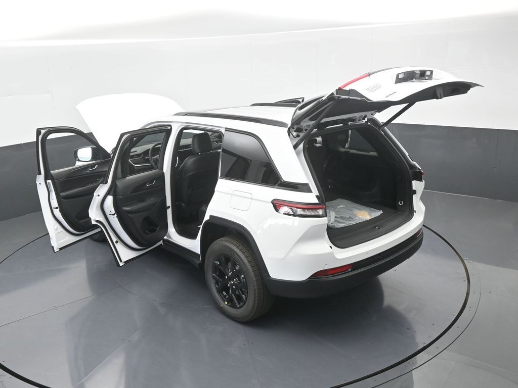 Used 2025 Bright White Clearcoat Jeep Altitude X image 60