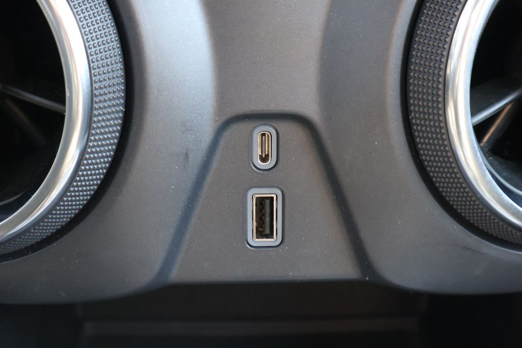 Thumbnail: 2021 Chevrolet Blazer - 19