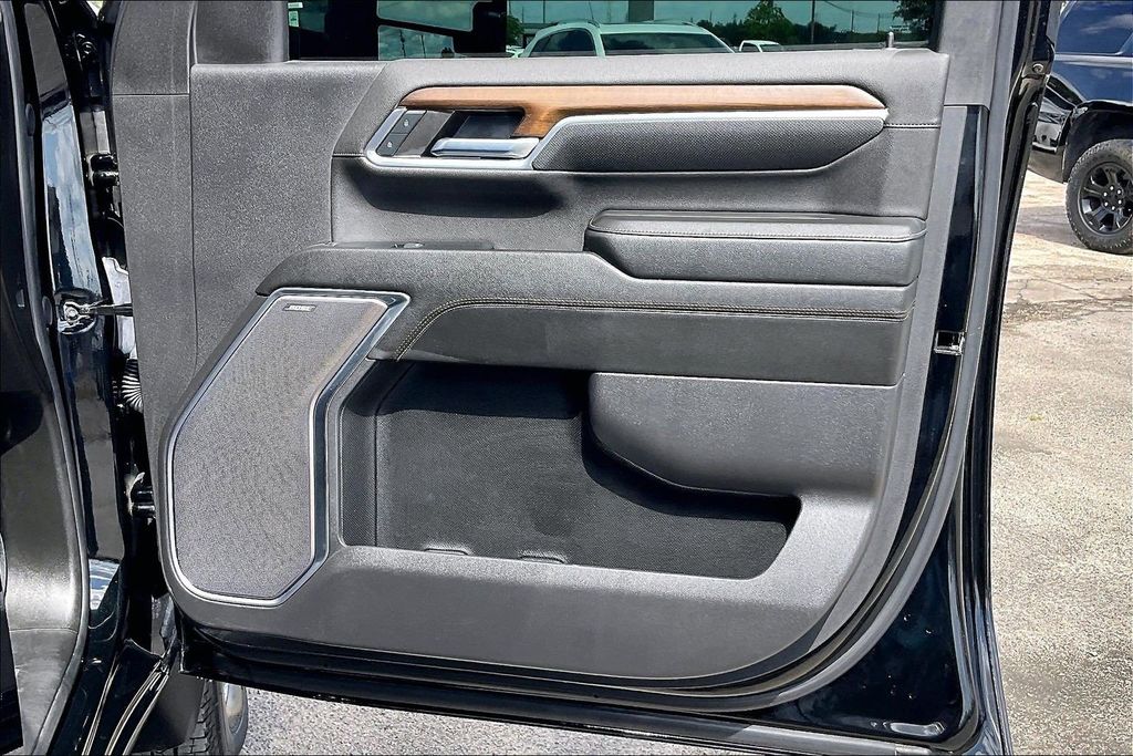 Used 2024 Chevrolet Silverado 3500HD High Country 4D Crew Cab