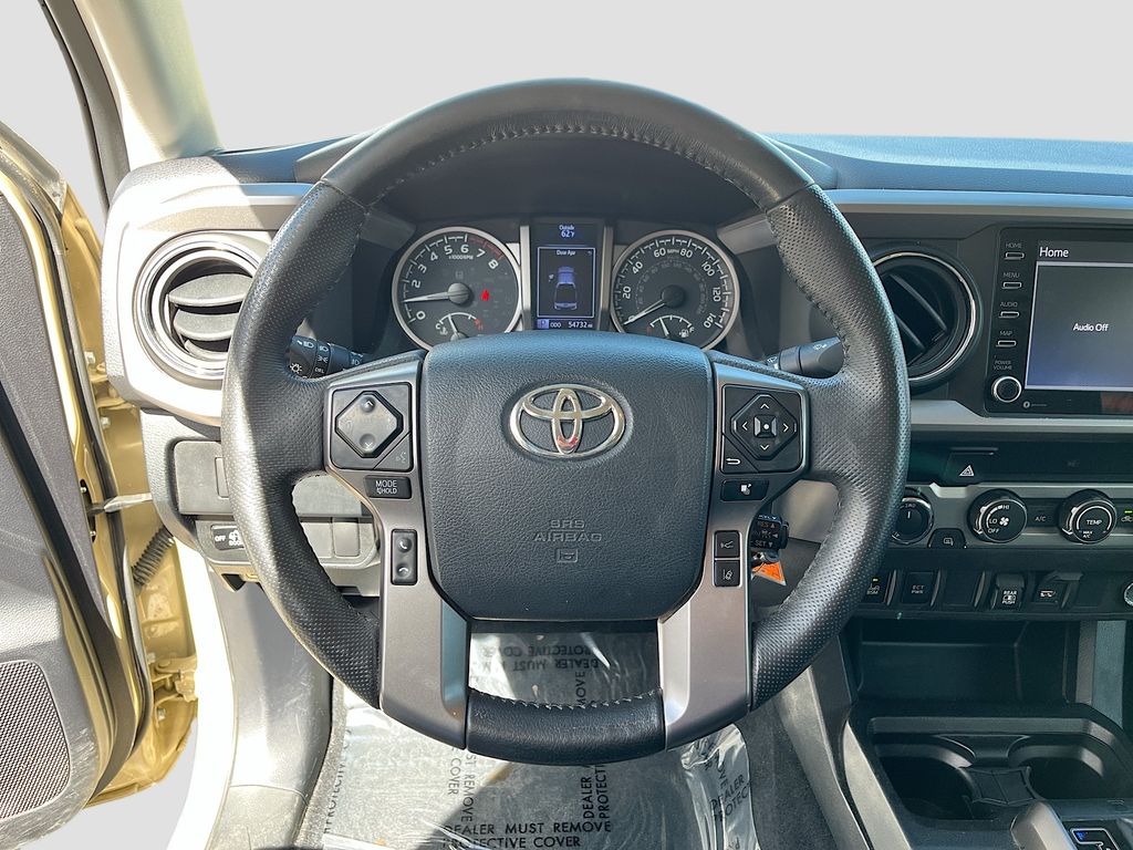Used 2020 Brown Toyota SR5 image 11