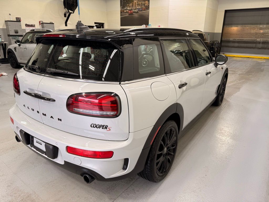 Thumbnail: 2022 MINI Cooper Clubman - 6