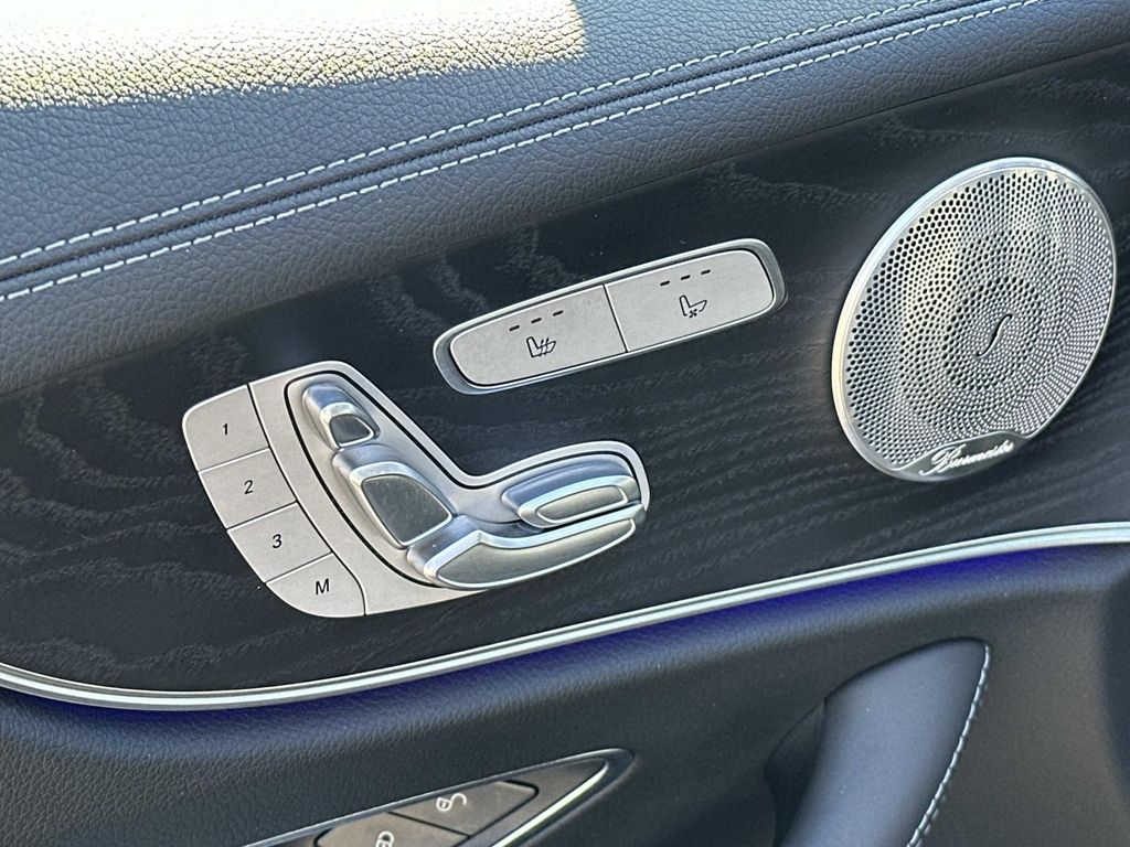 Thumbnail: 2021 Mercedes-Benz E-Class - 27