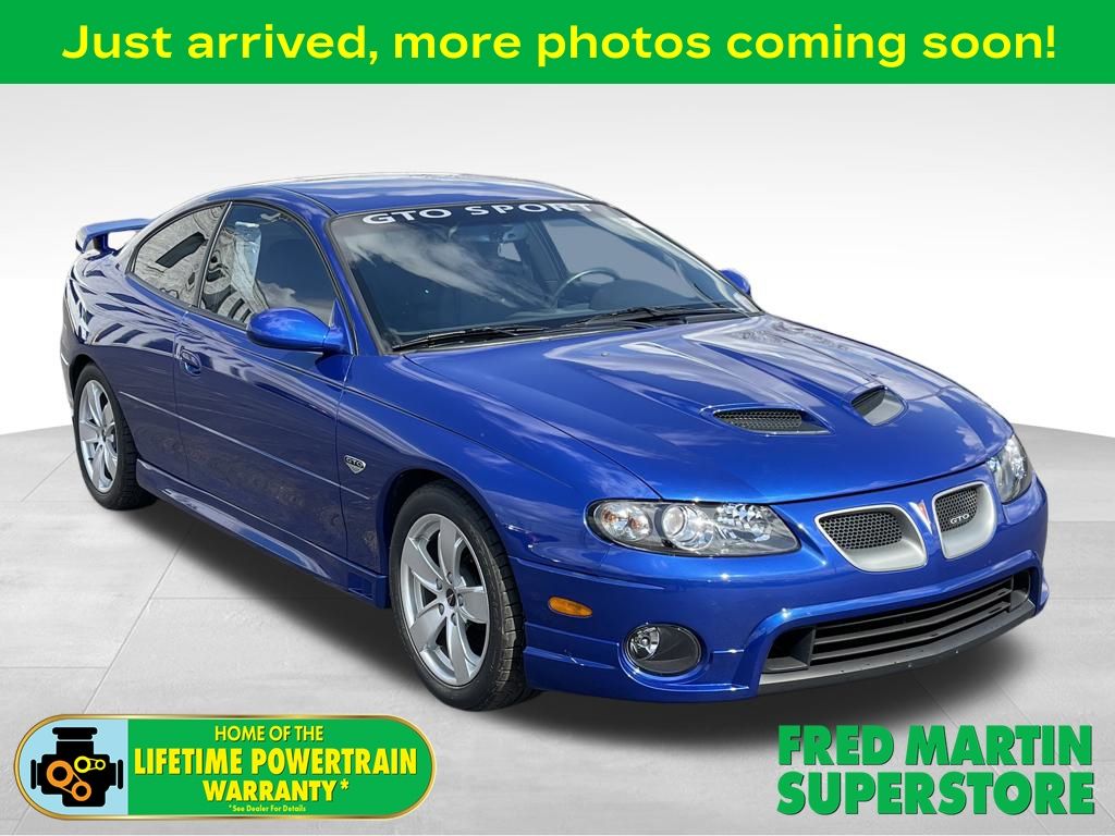 2005 Pontiac GTO Coupe