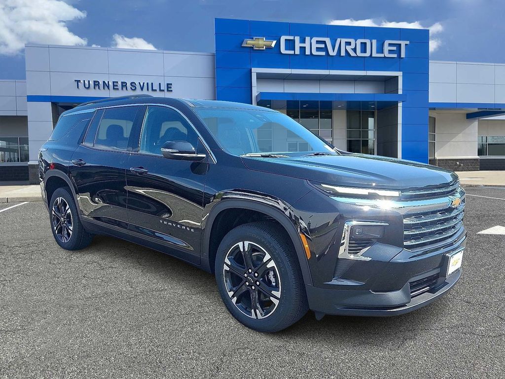 Thumbnail: 2027 Chevrolet Traverse - 2