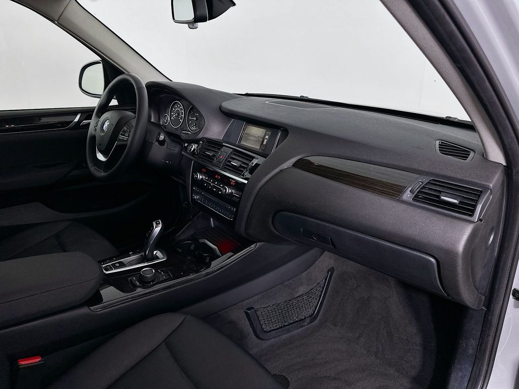 Thumbnail: 2016 BMW X3 - 29