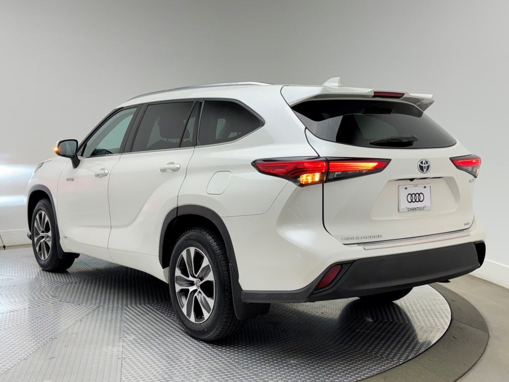 2020 Toyota Highlander XLE 7