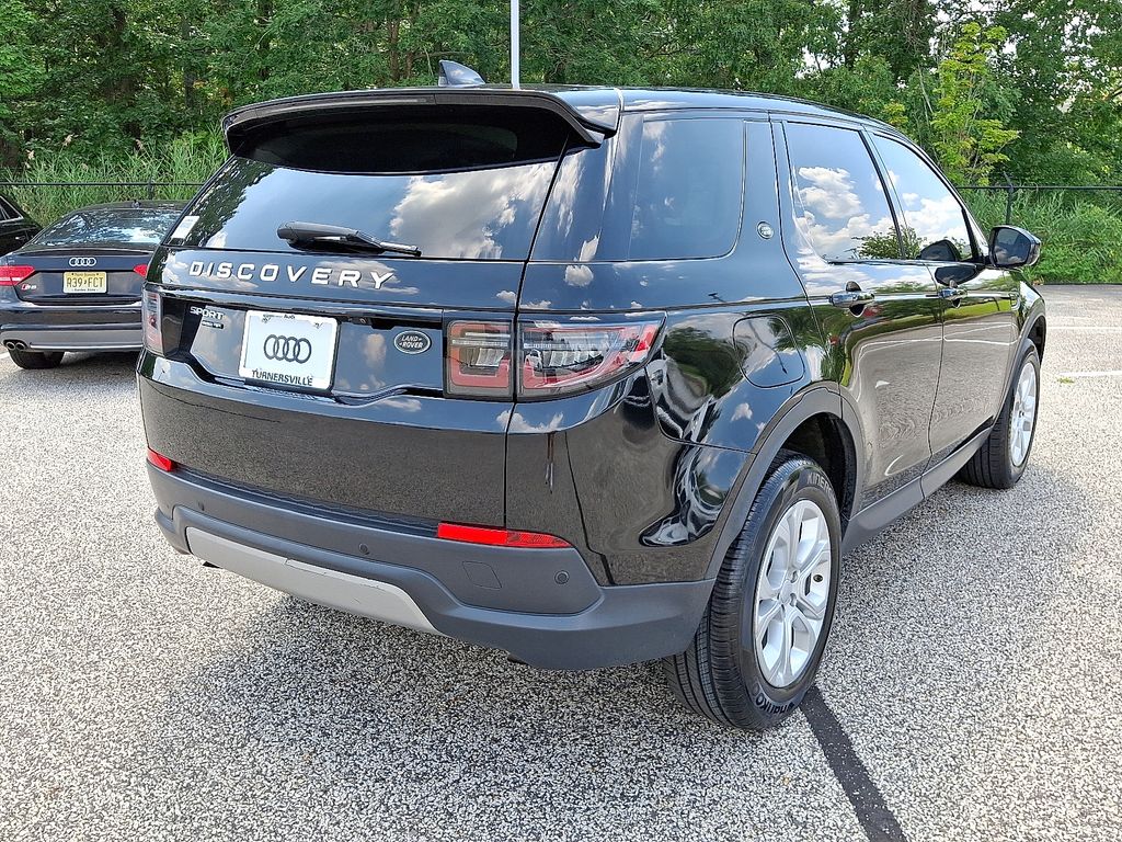 Thumbnail: 2020 Land Rover Discovery Sport - 6