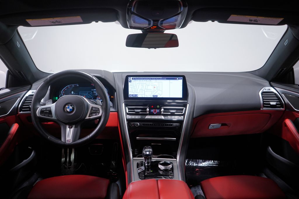 Thumbnail: 2023 BMW 8 Series - 10