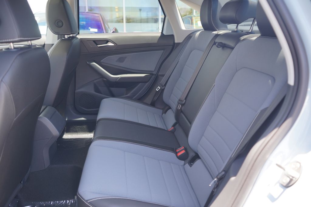 Thumbnail: 2025 Volkswagen Jetta - 7