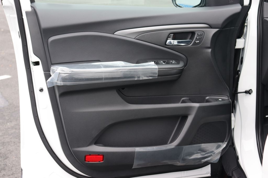 Thumbnail: 2026 Honda Ridgeline - 26