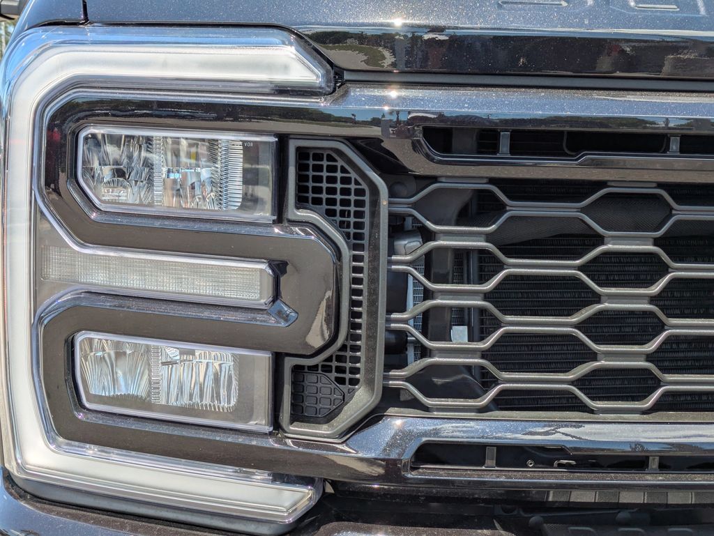 2026 Ford F-350 Super Duty LARIAT
