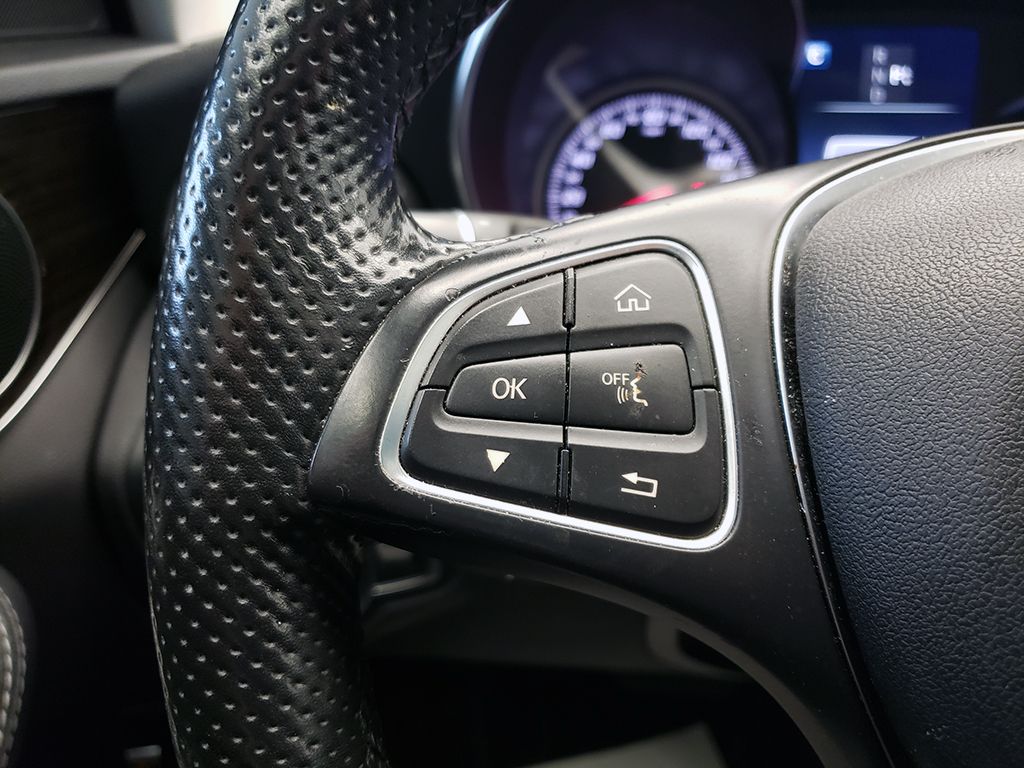 Thumbnail: 2017 Mercedes-Benz C-Class - 17