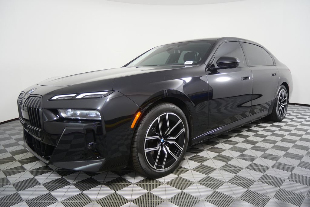 Thumbnail: 2023 BMW 7 Series - 8