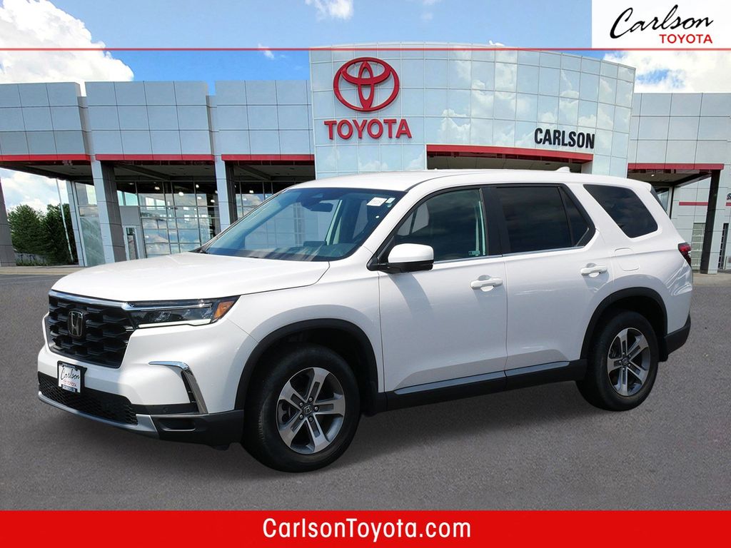 Platinum White Pearl 2025 Honda Pilot SUV / Crossover All-Wheel Drive Automatic