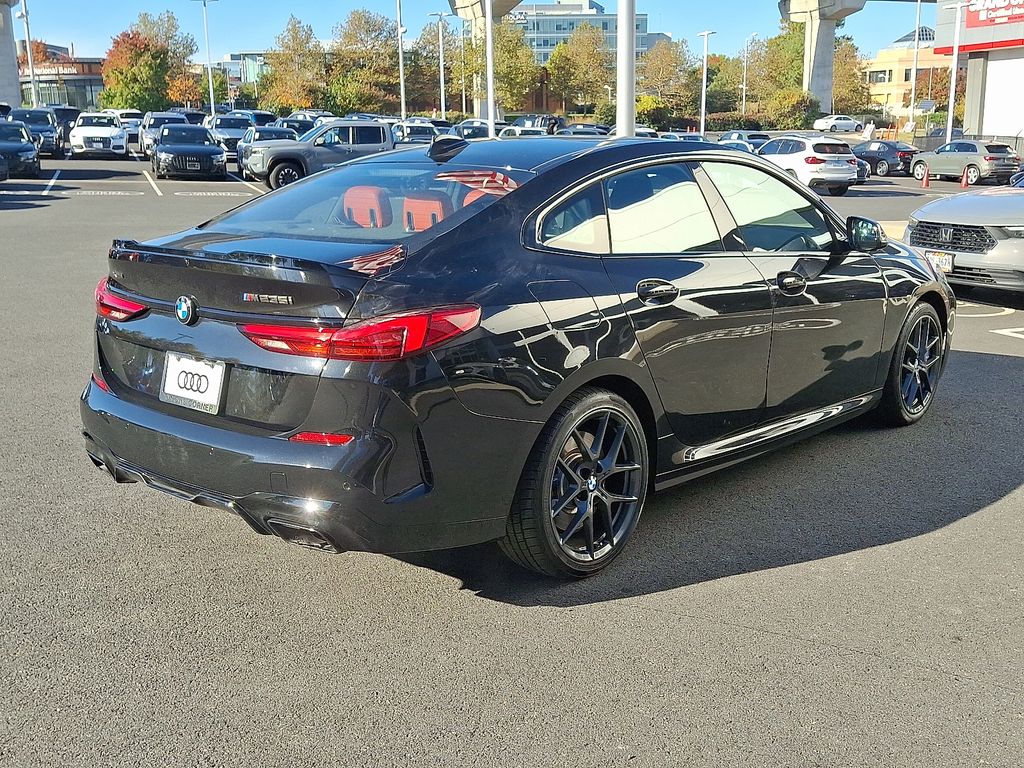 Thumbnail: 2022 BMW 2 Series - 4