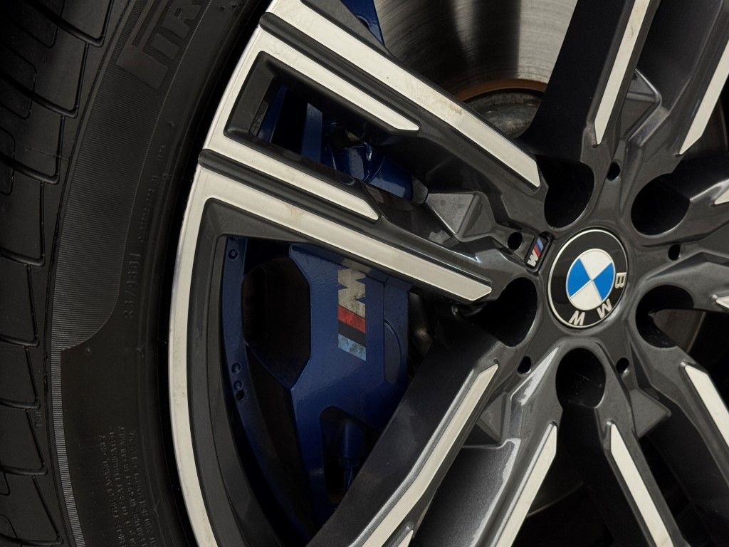 Thumbnail: 2023 BMW 8 Series - 18