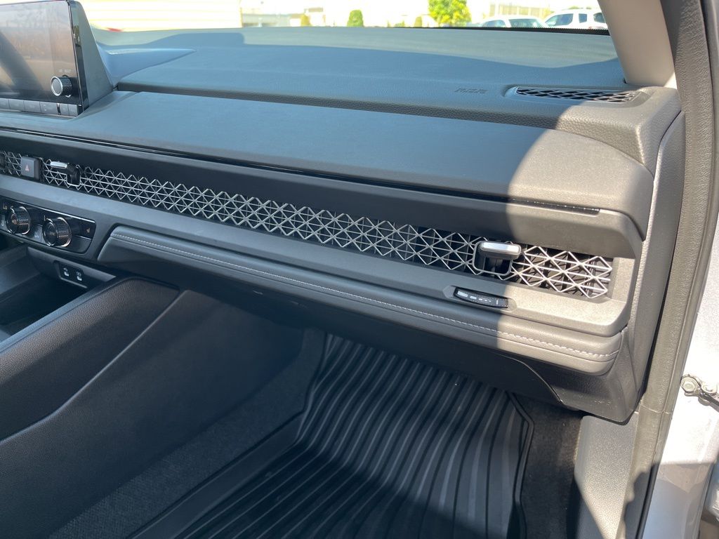 Thumbnail: 2023 Honda Accord - 28