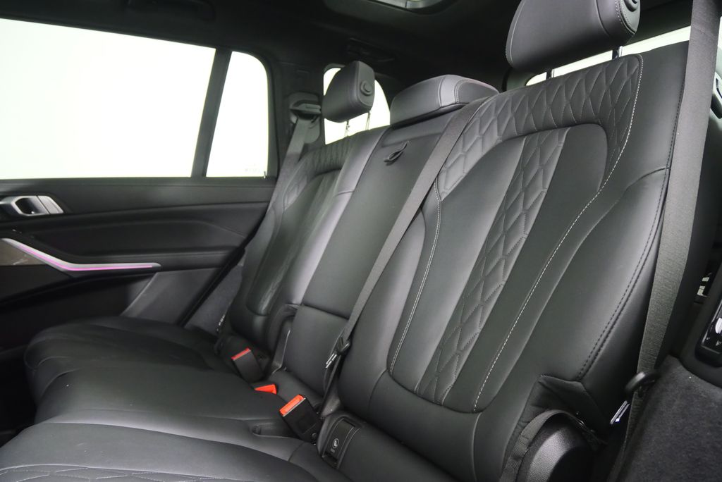 Thumbnail: 2023 BMW X7 - 16