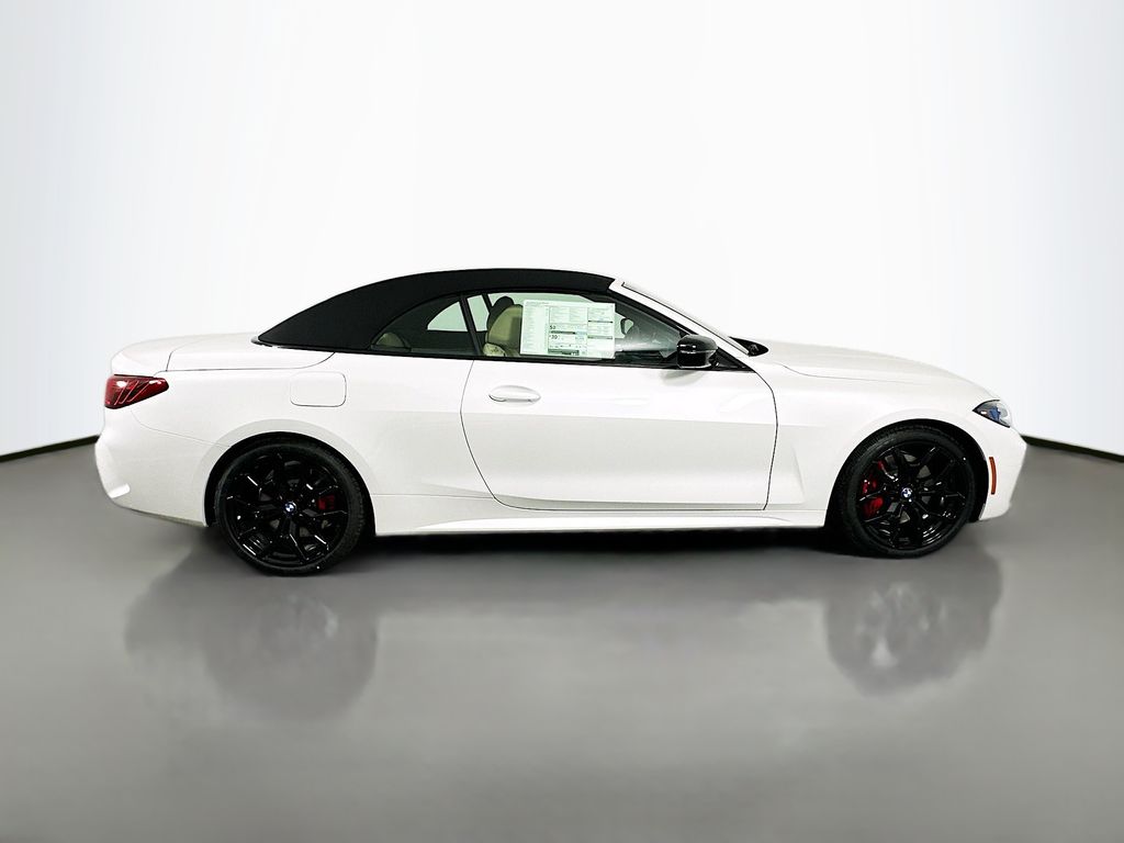 Thumbnail: 2026 BMW 4 Series - 4