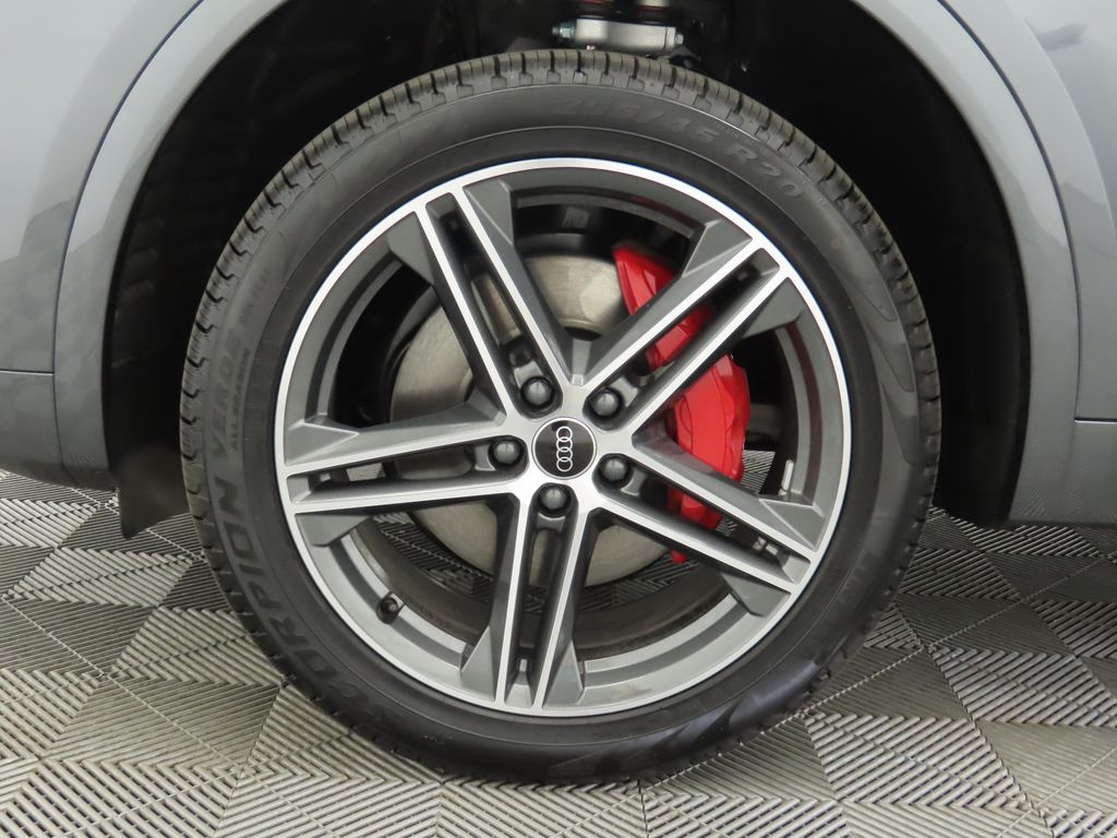 2025 Audi Q5  31