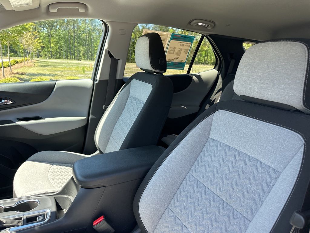 2024 Sterling Gray Metallic Chevrolet Equinox LT FWD SUV