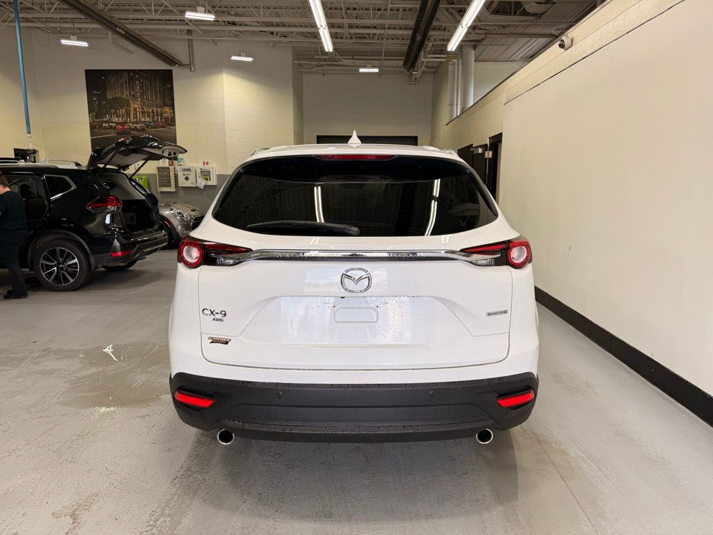 Thumbnail: 2022 Mazda CX-9 - 4