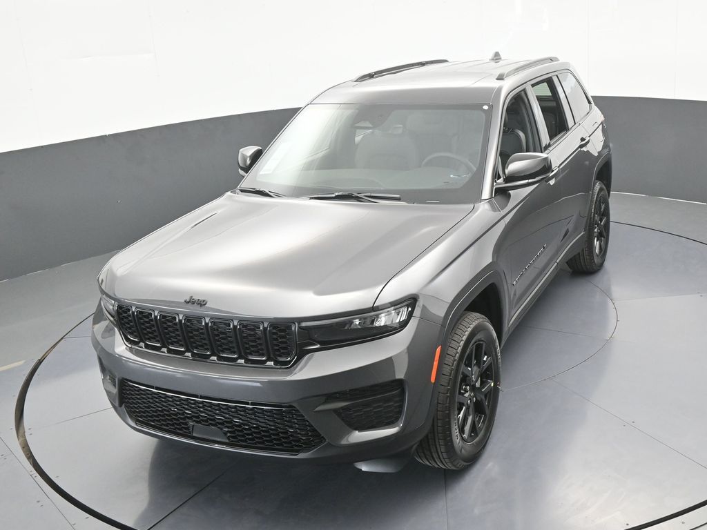 New 2025 Baltic Gray Metallic Clearcoat Jeep Altitude X image 38
