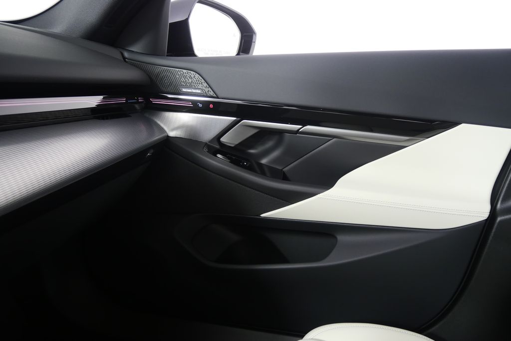 Thumbnail: 2026 BMW 5 Series - 24