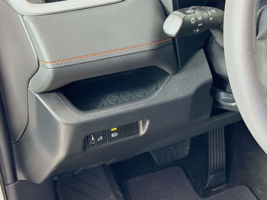 Thumbnail: 2023 Toyota RAV4 - 10