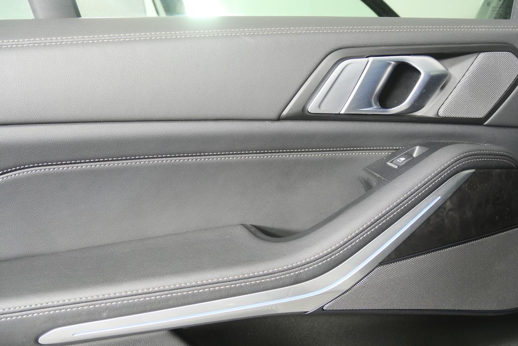 Thumbnail: 2024 BMW X5 - 13