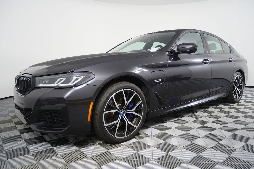 Thumbnail: 2023 BMW 5 Series - 8