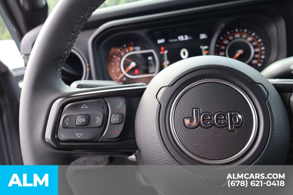 Used 2026 Gray Jeep Mojave image 30