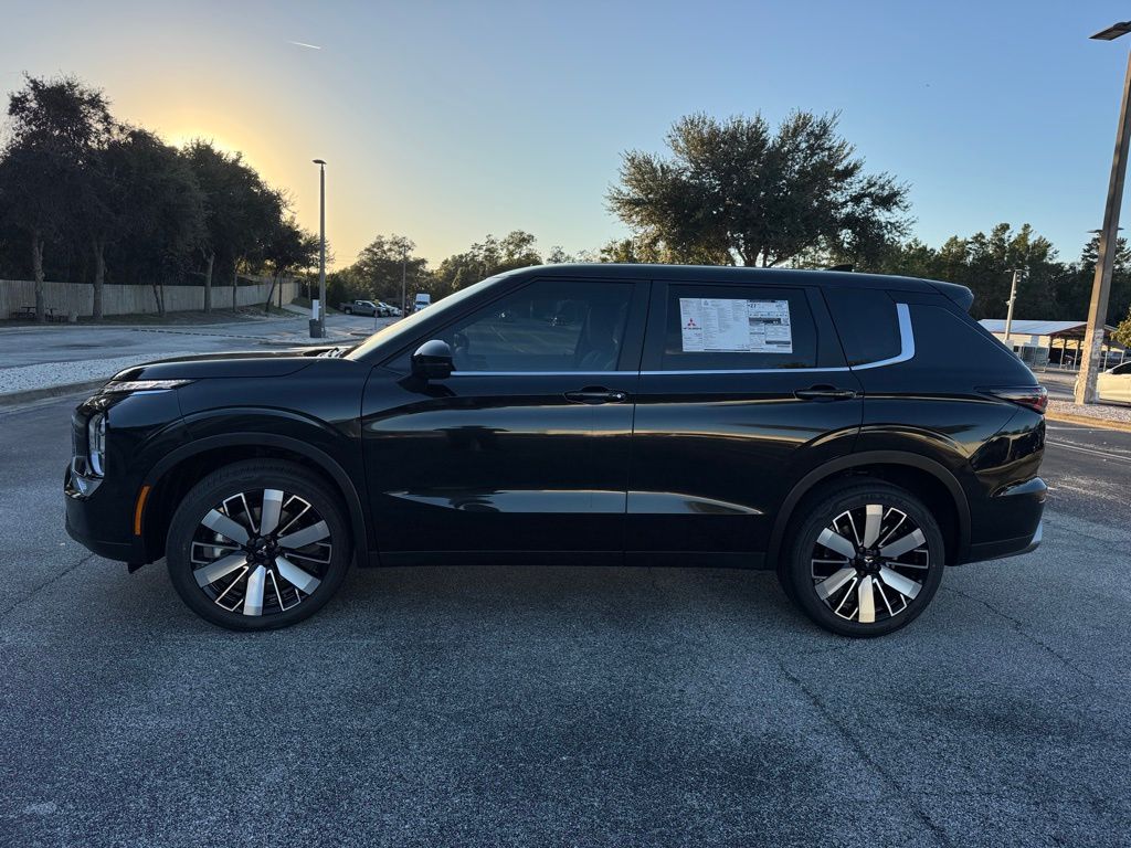 New 2025 Mitsubishi Outlander SUV