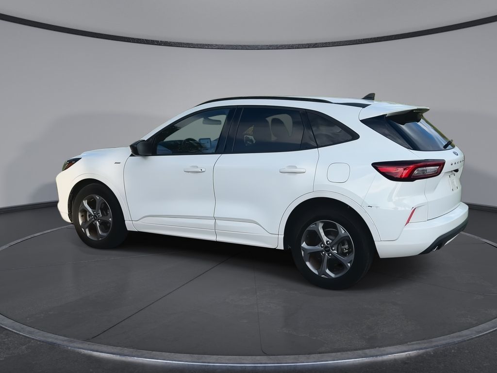 Thumbnail: 2023 Ford Escape - 6
