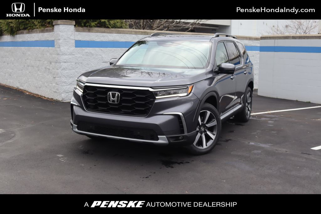 2025 Honda Pilot Touring -
                Indianapolis, IN