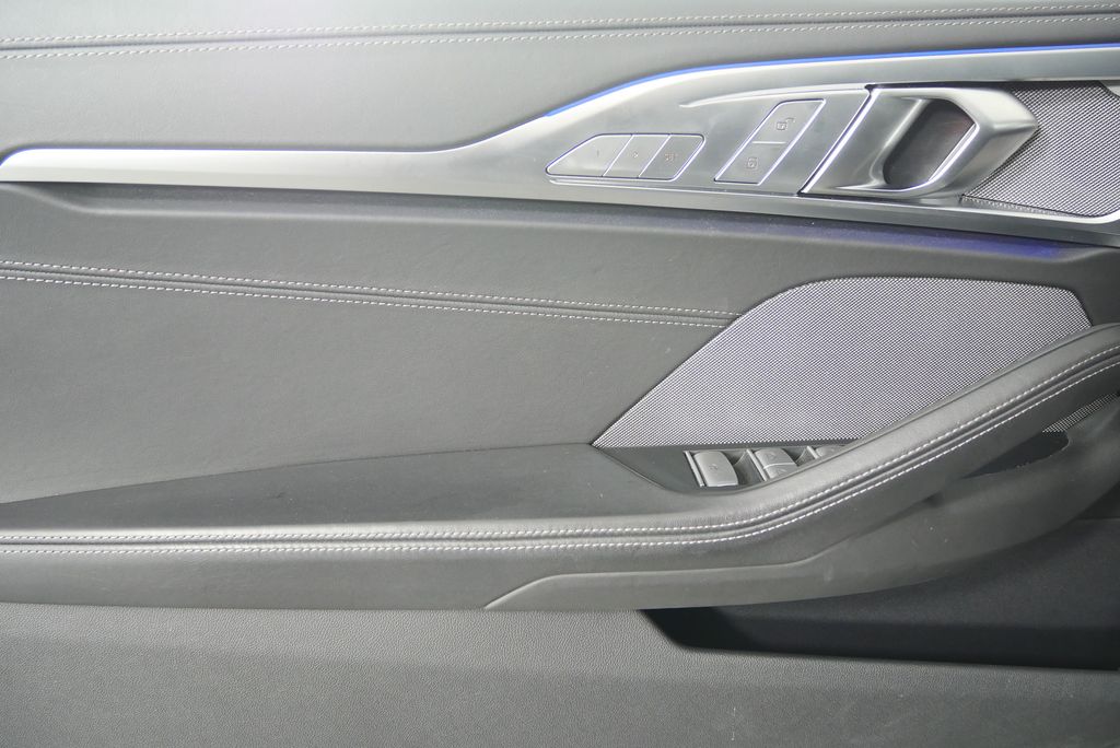 Thumbnail: 2023 BMW 8 Series - 11