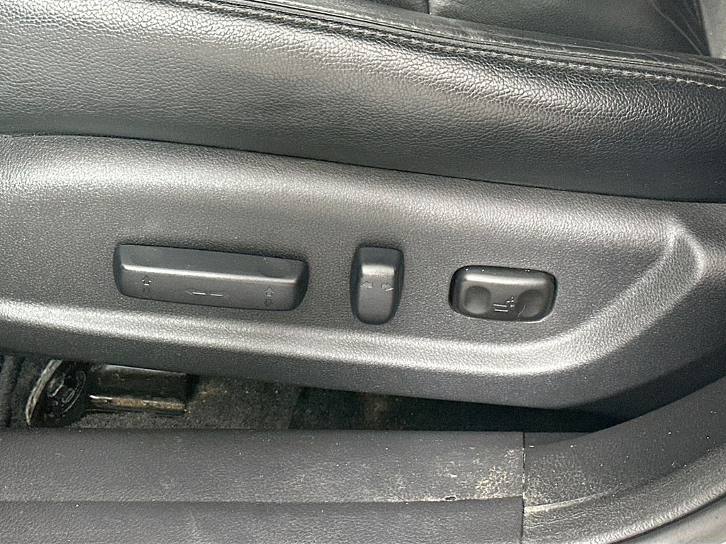 Used 2010 Green Honda EX-L image 20