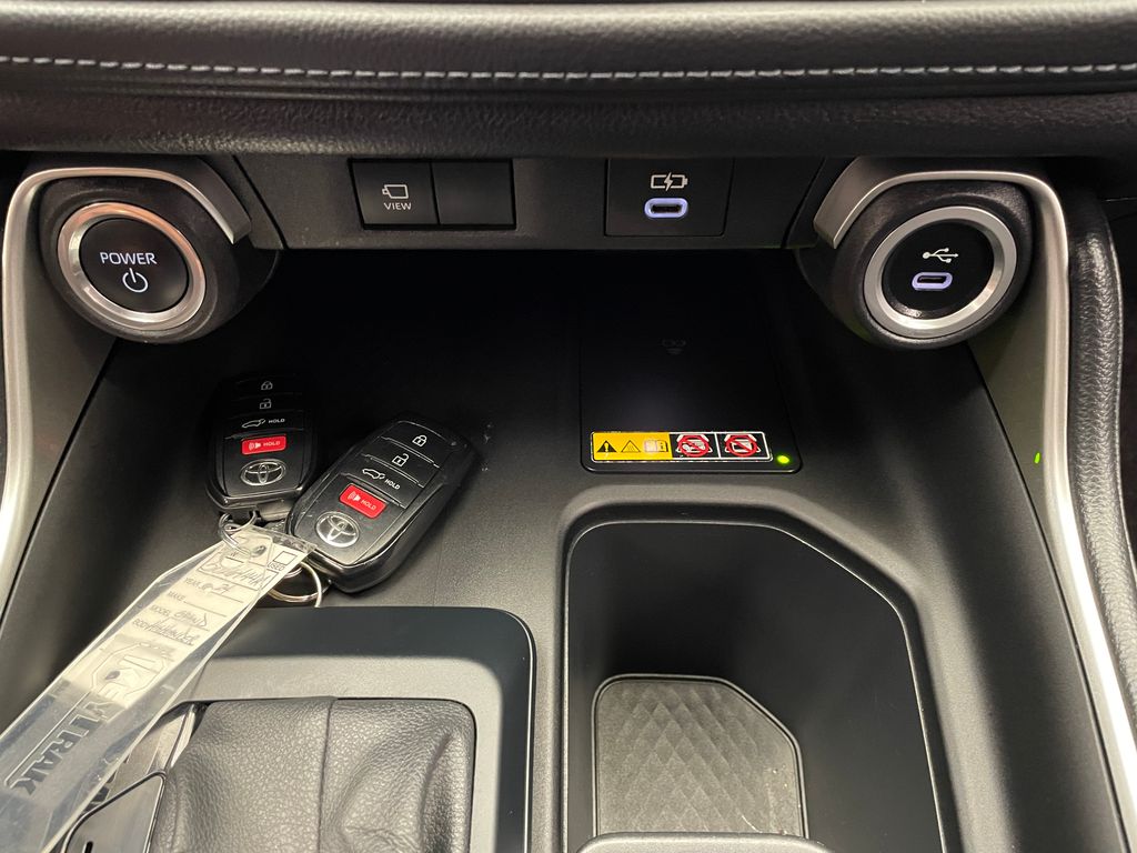 2024 Toyota Grand Highlander Limited 27