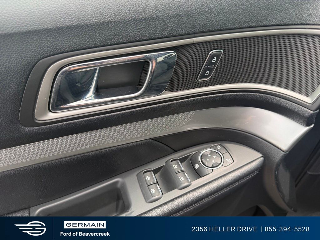 Used 2016 Black Ford XLT image 18