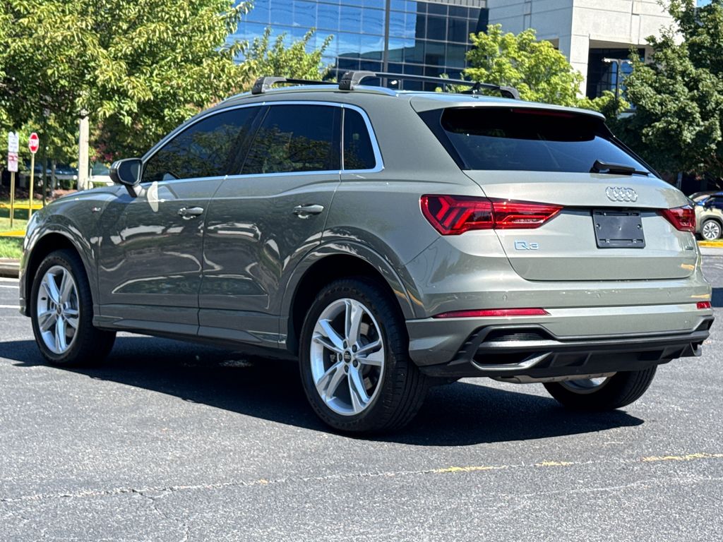 Thumbnail: 2023 Audi Q3 - 5