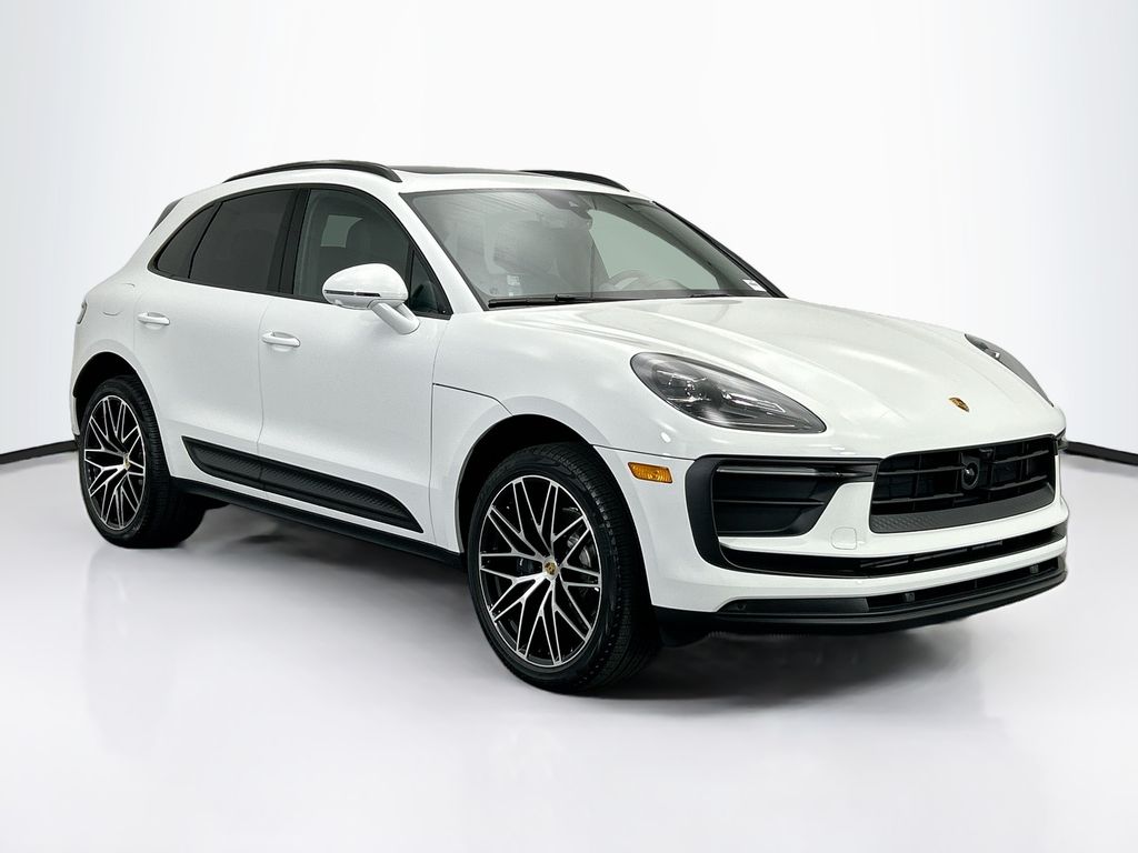Thumbnail: 2026 Porsche Macan - 9