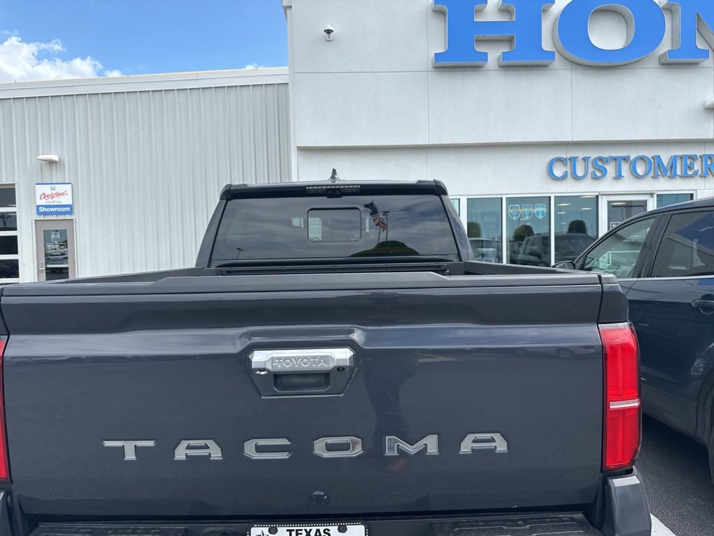 Thumbnail: 2025 Toyota Tacoma - 5