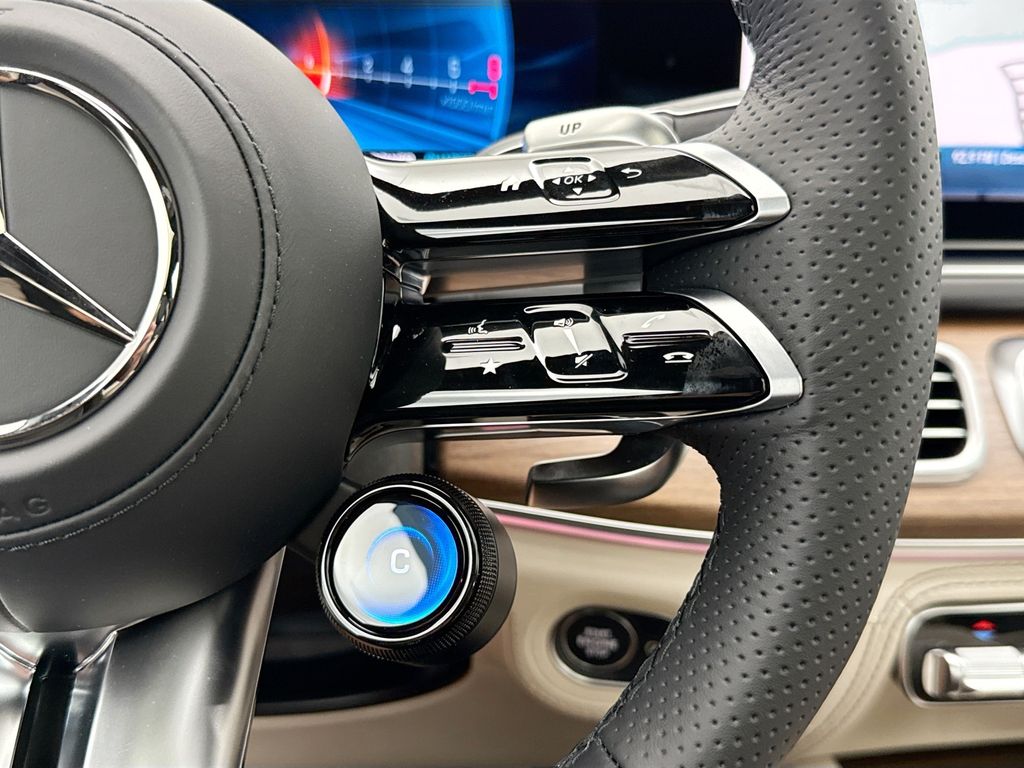 Thumbnail: 2026 Mercedes-Benz GLE - 13