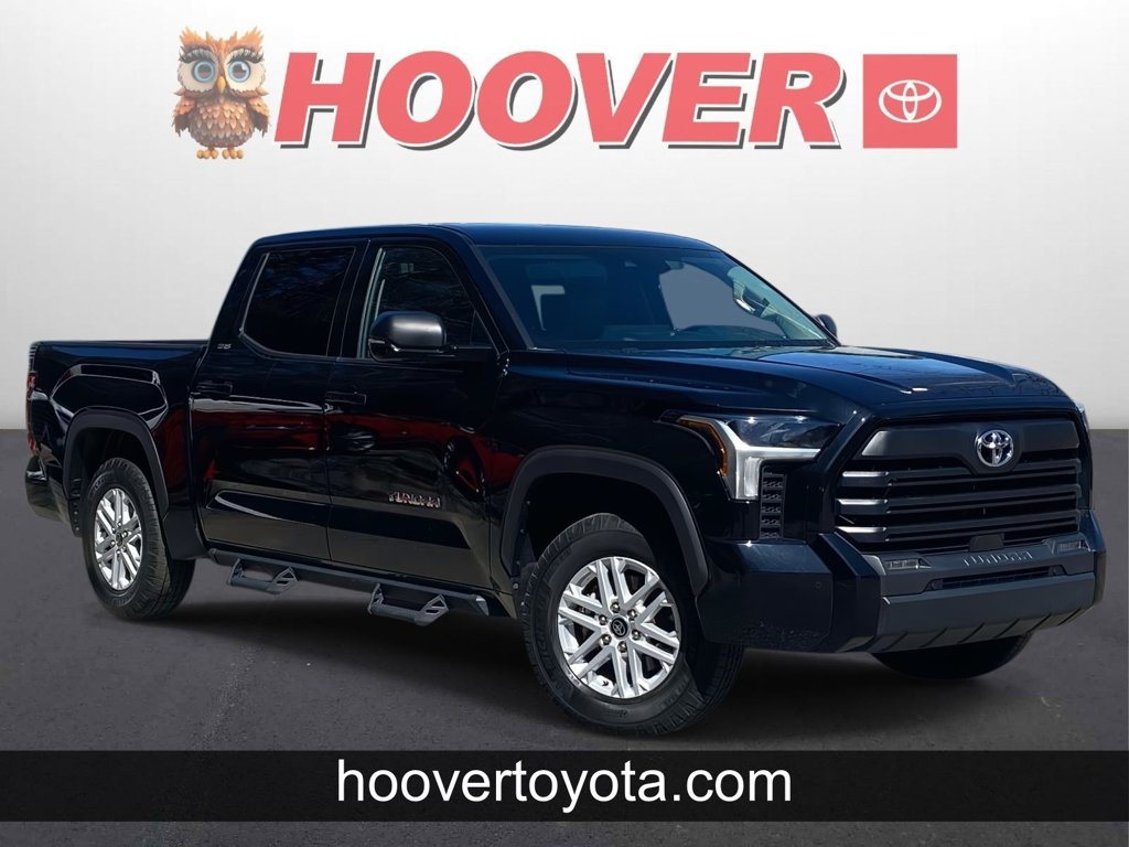2022 Toyota Tundra 2022 Toyota Tundra SR5 4D CrewMax