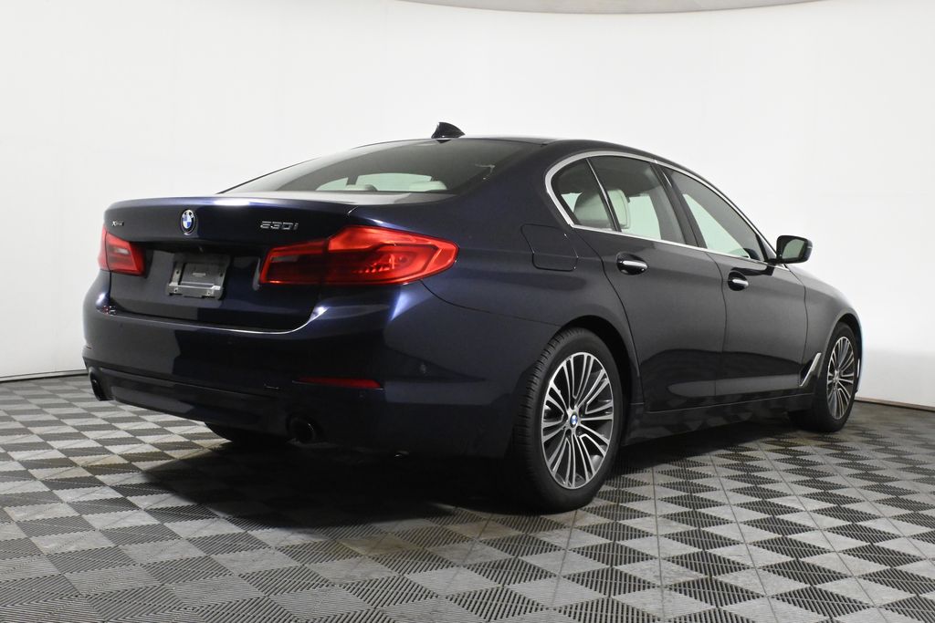 Thumbnail: 2017 BMW 5 Series - 6