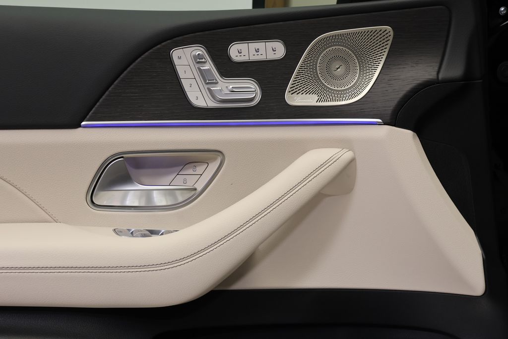 Thumbnail: 2026 Mercedes-Benz GLE - 31