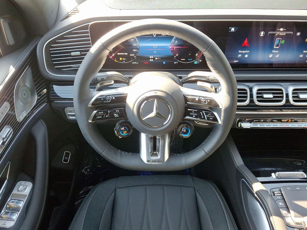 2025 Mercedes-Benz GLS 63 AMG 8